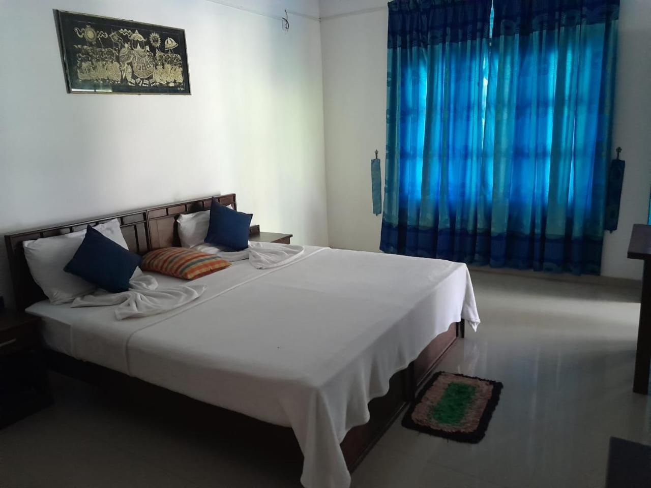 Serenity Lake Resort Yala ティッサマハーラーマ エクステリア 写真